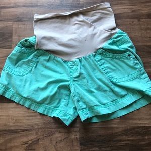 Mint Maternity Shorts size Medium.